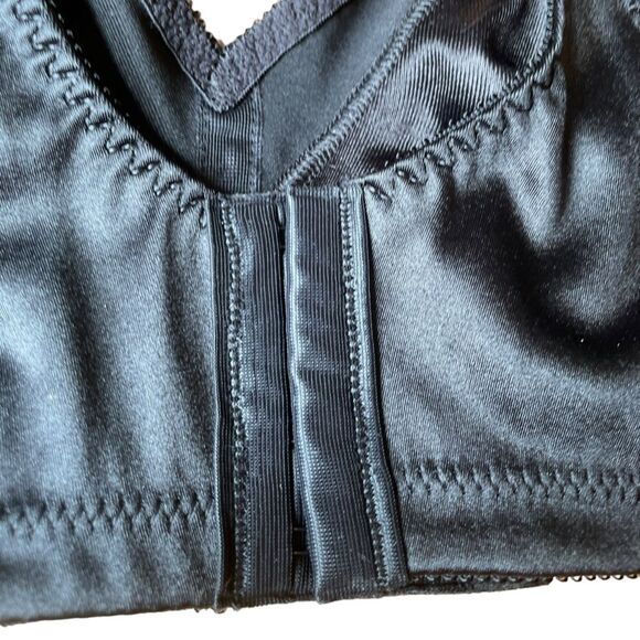 Bali Classic Support Cool Comfort Fabric Black Bra Womens Size 34DD NWT - Picture 3 of 7